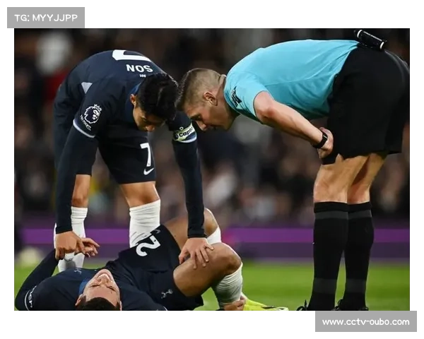 老将孙兴慜终圆冠军梦，热刺更衣室的拥抱瞬间